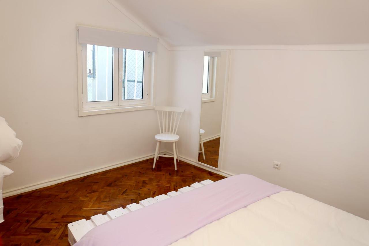 White Cosy Apartment Lisbon Luaran gambar