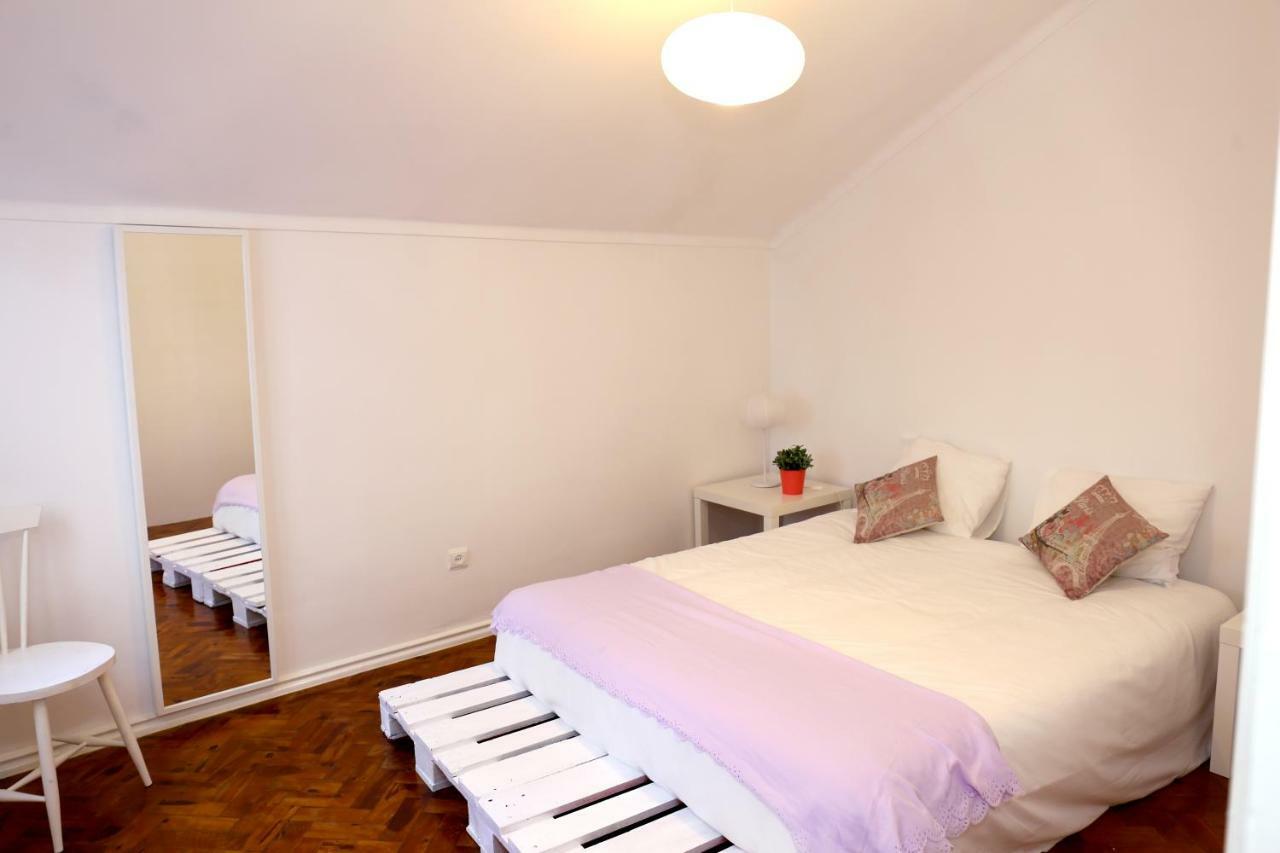 White Cosy Apartment Lisbon Luaran gambar